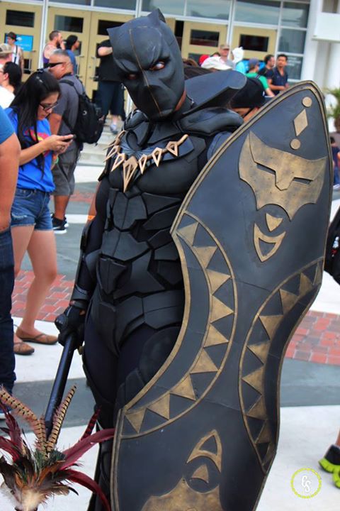 Awesome black panther cosplay by black guy