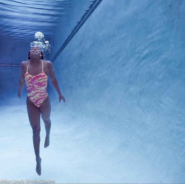Simone Manuel Swimming Underwater